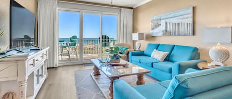 Smart TV, DVD player, books