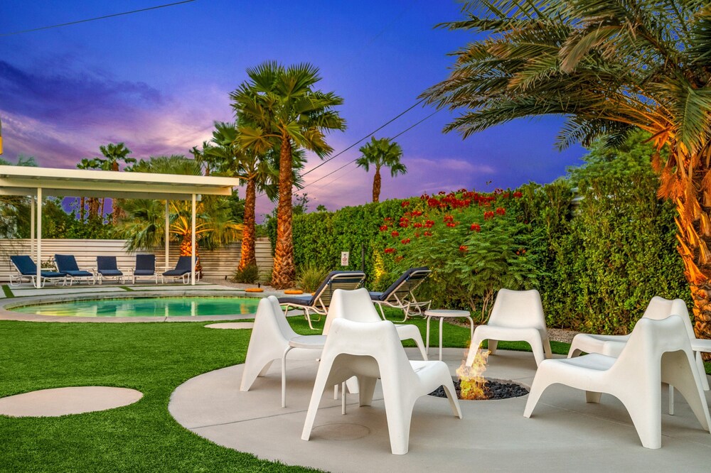 Mid-century oasis w/ circular heated pool, hot tub, & stunning mountain views