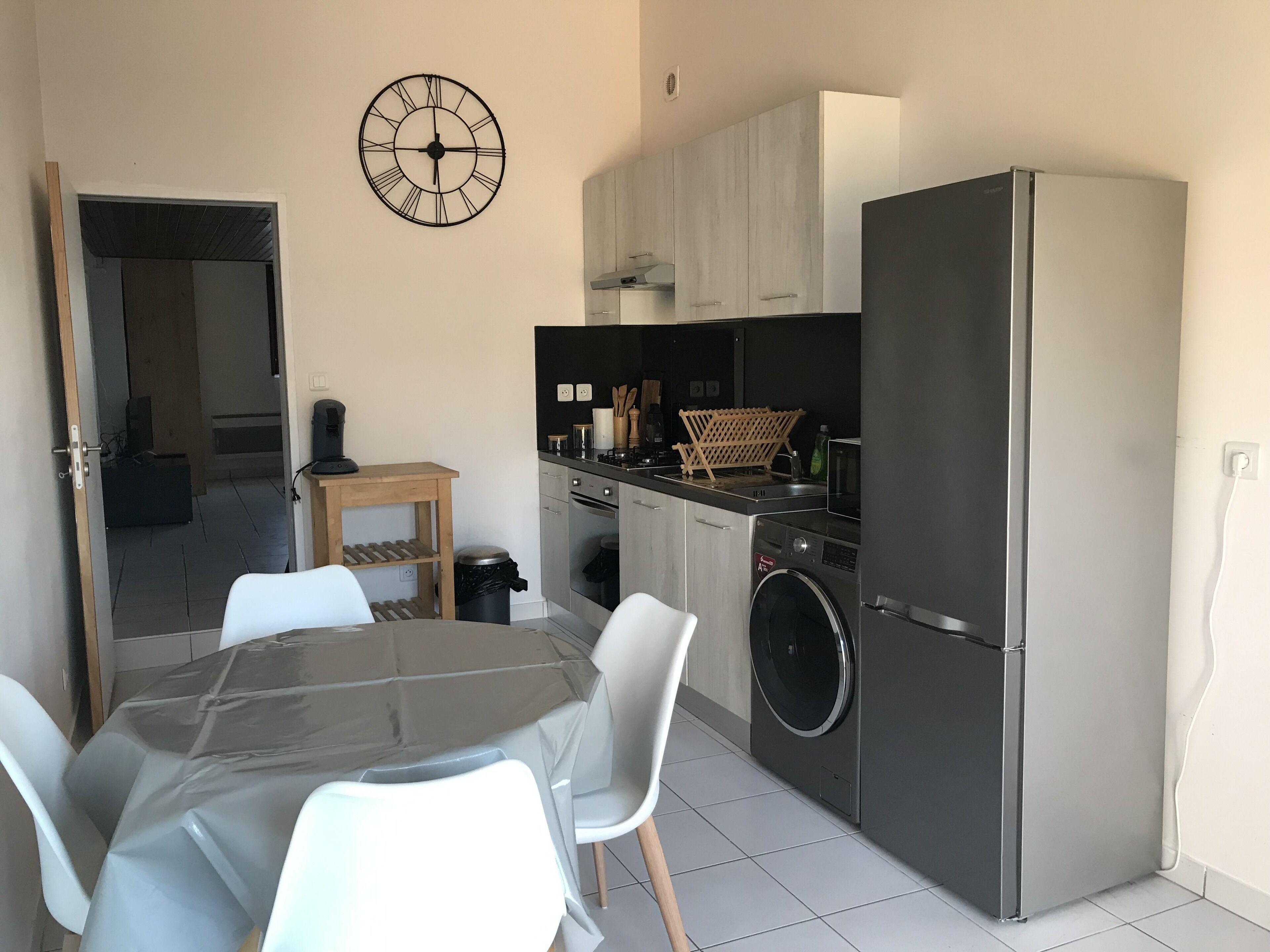 Maisonnette avec terrasse proche tram