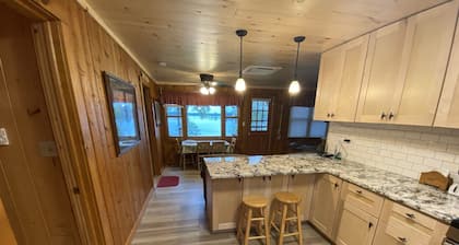 Tranquil cabin on High Lake and nestled in the Northern Highland National Forest