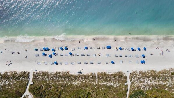 Beach - Gorgeous Bayside Residence, Sleeps 5 (Captiva)