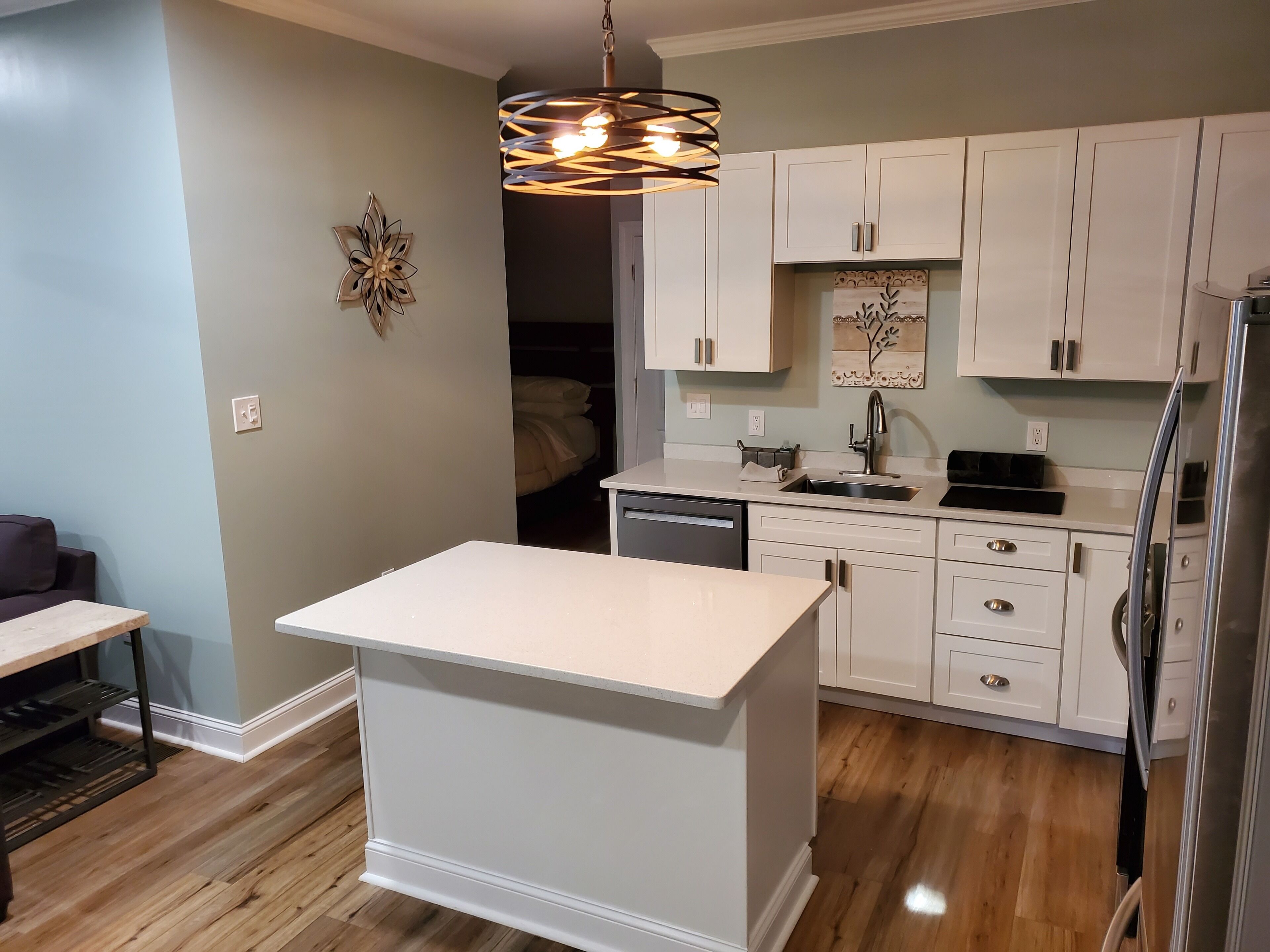 Luxury Studio Apt, walk to restaurants and bars