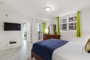 4 chambres, fer et planche à repasser, Wi-Fi, draps fournis