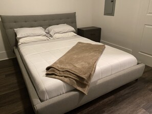 Iron/ironing board, WiFi, bed sheets