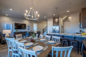 Dining - O-65| Poolhouse at Ocotillo Springs * Private Pool (Santa Clara)