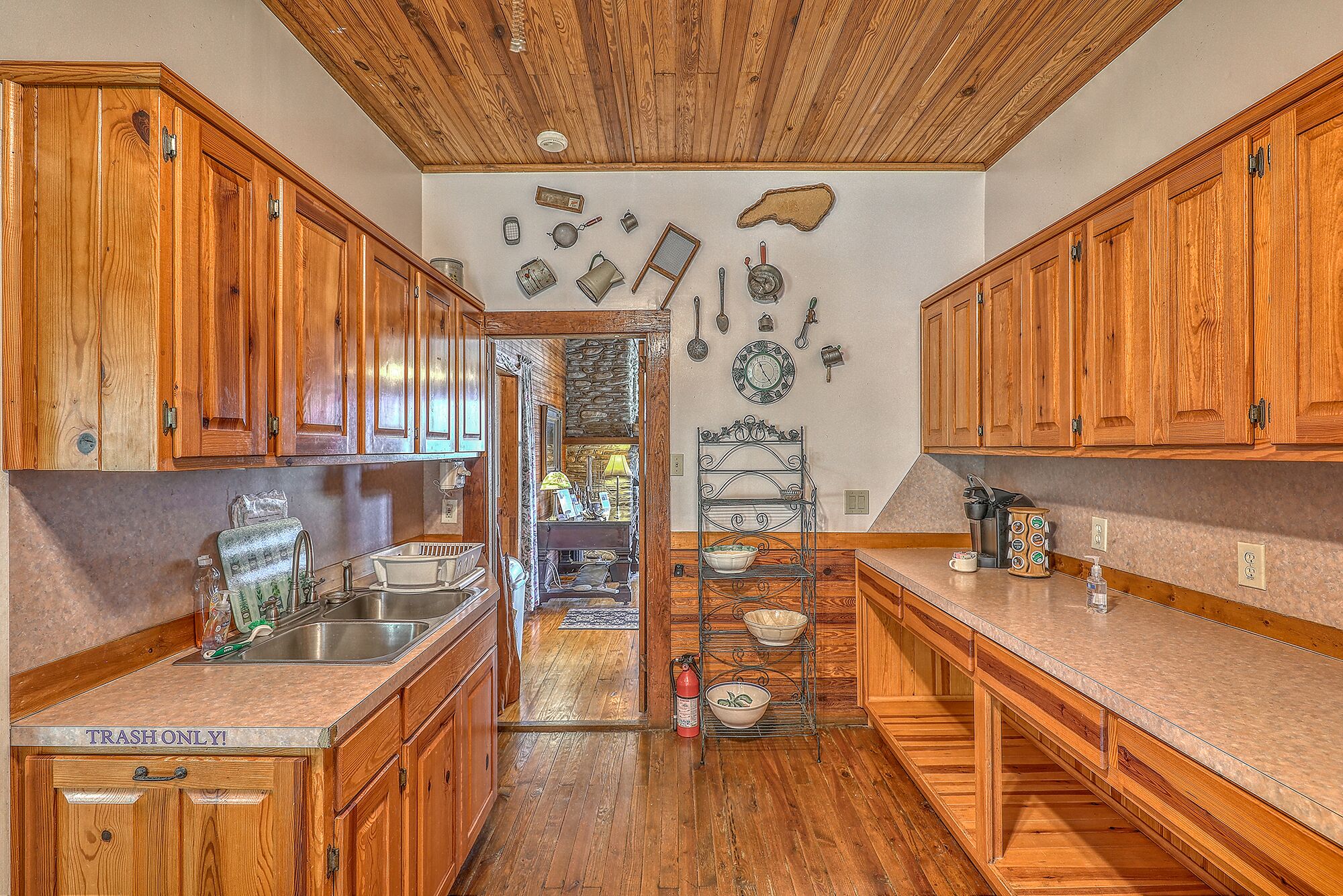 Lake Junaluska 14 Bedroom Inn, Perfect for Weddings, Reunions, Retreats & More!