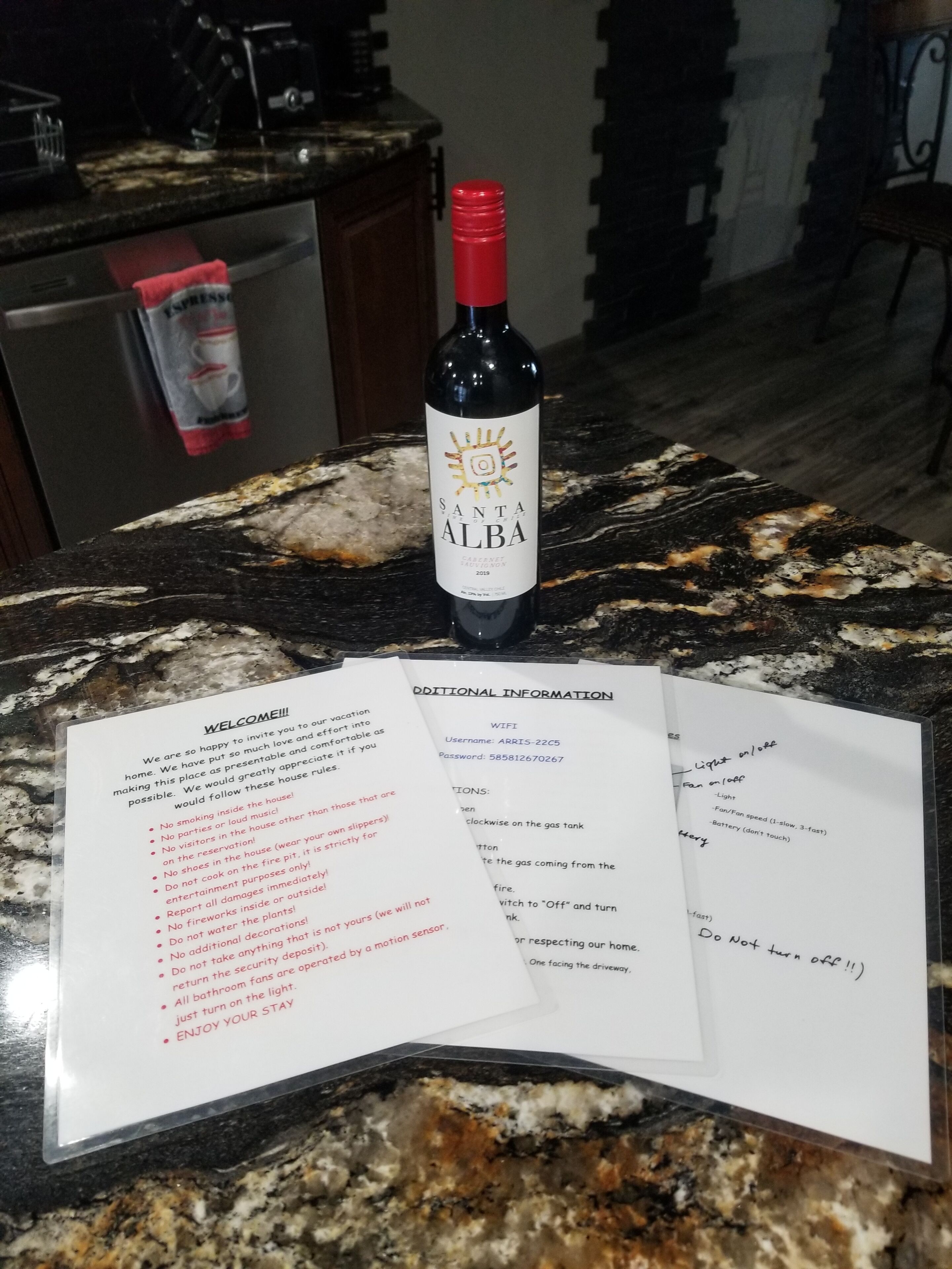 Lakefront Luxury Private Community  Rustic/ Modern Style Townhouse (Pinecrest)