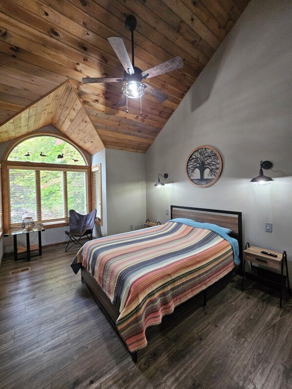 3 bedrooms, free WiFi, bed sheets