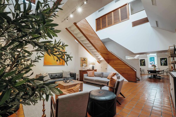 Televisio, työhuone