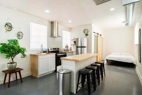 Quaint cozy studio located in the heart of El Paso 