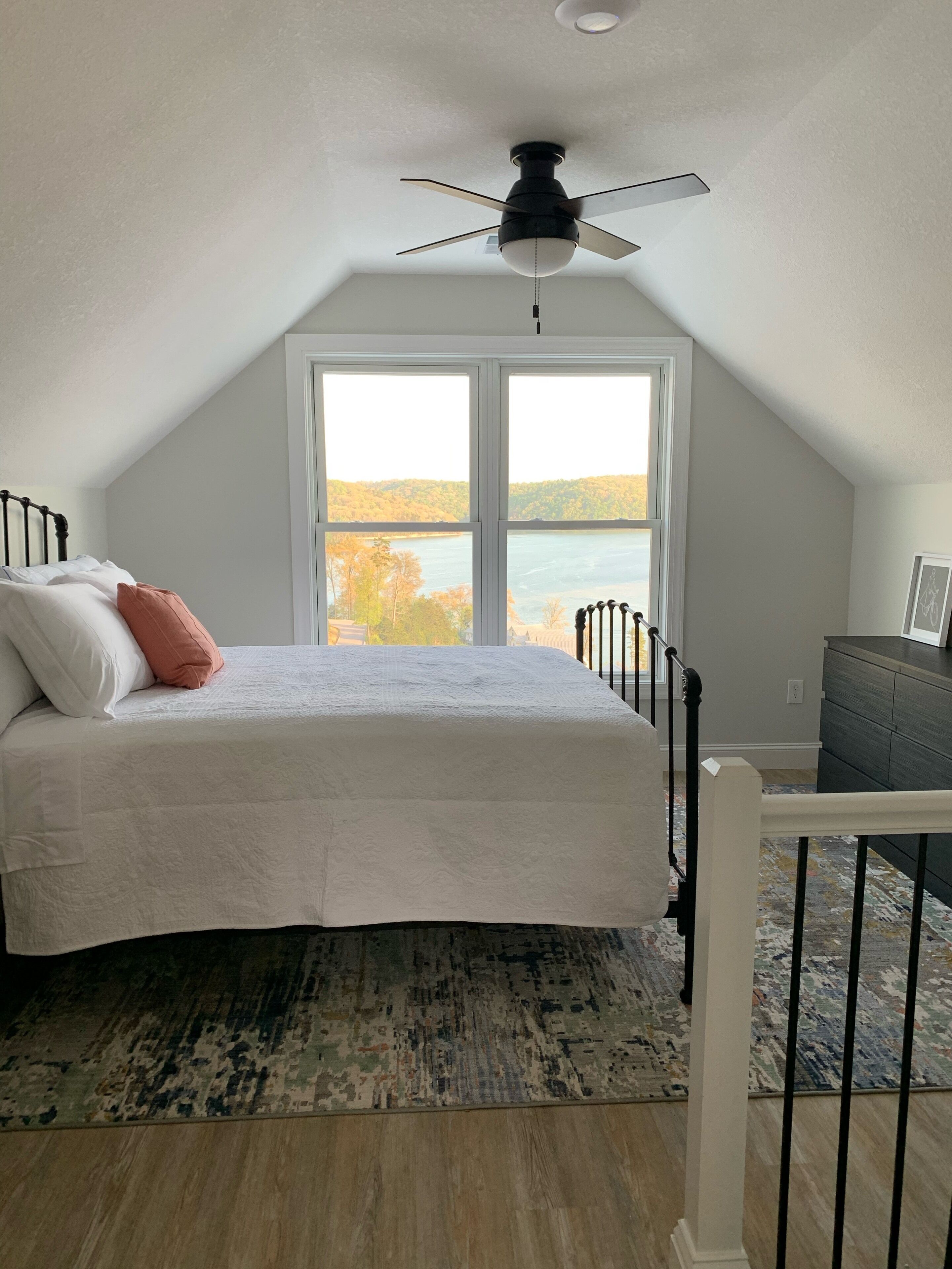 Brand new condo on Norris Lake