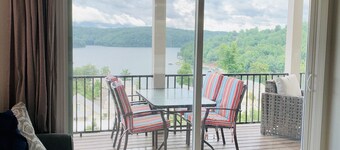 Brand new condo on Norris Lake