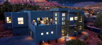 Sedona Dream Estate - 5BR Huge Pool/Spa/Firepit/Golf/Sauna