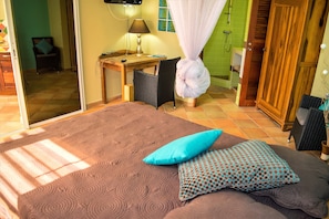 1 bedroom, desk, iron/ironing board, free WiFi