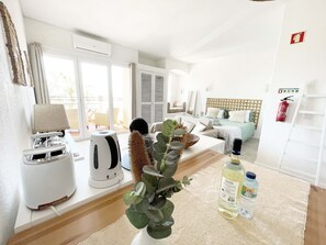 1 chambre, fer et planche Ă repasser, Wi-Fi gratuit, draps fournis
