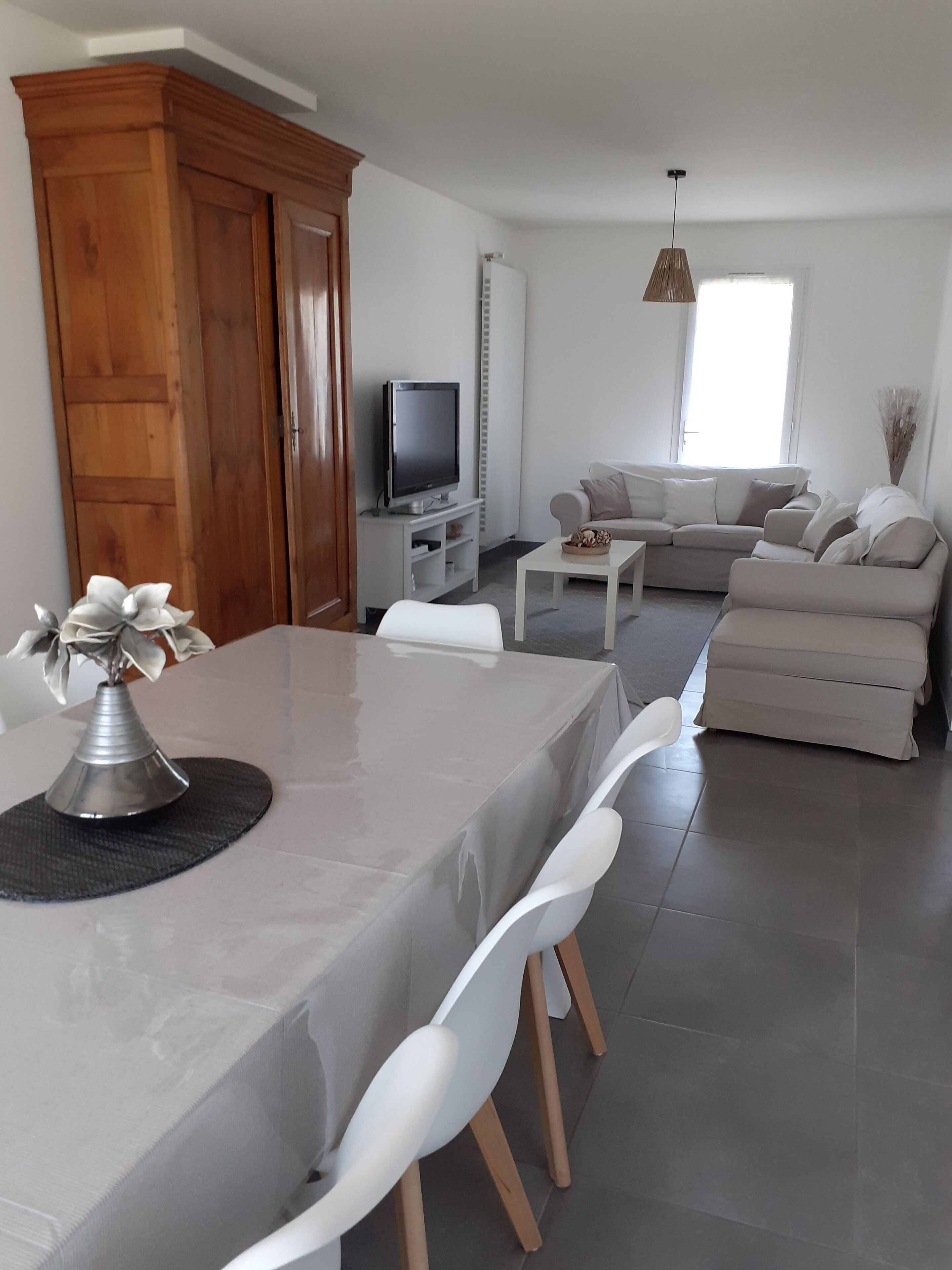 Charming 4 bedroom gite in the heart of Touraine
