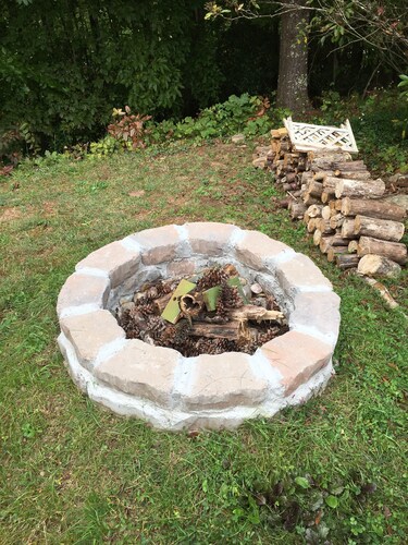 Charming 3 Bedroom Cabin near Hungry Mother State Park and Back of the Dragon