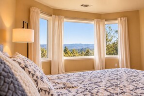 Room - Sierra Ranch - Yosemite Views, Cozy Fireplaces & Stunning Sunsets (Mariposa)