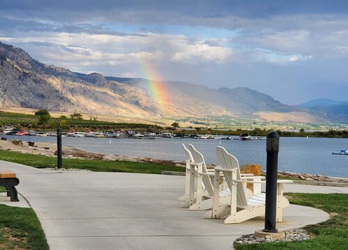 Perfect Canadian getaway at The Cottages on Osoyoos Lake!