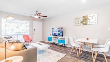 Télévision, Netflix, Hulu, services de streaming