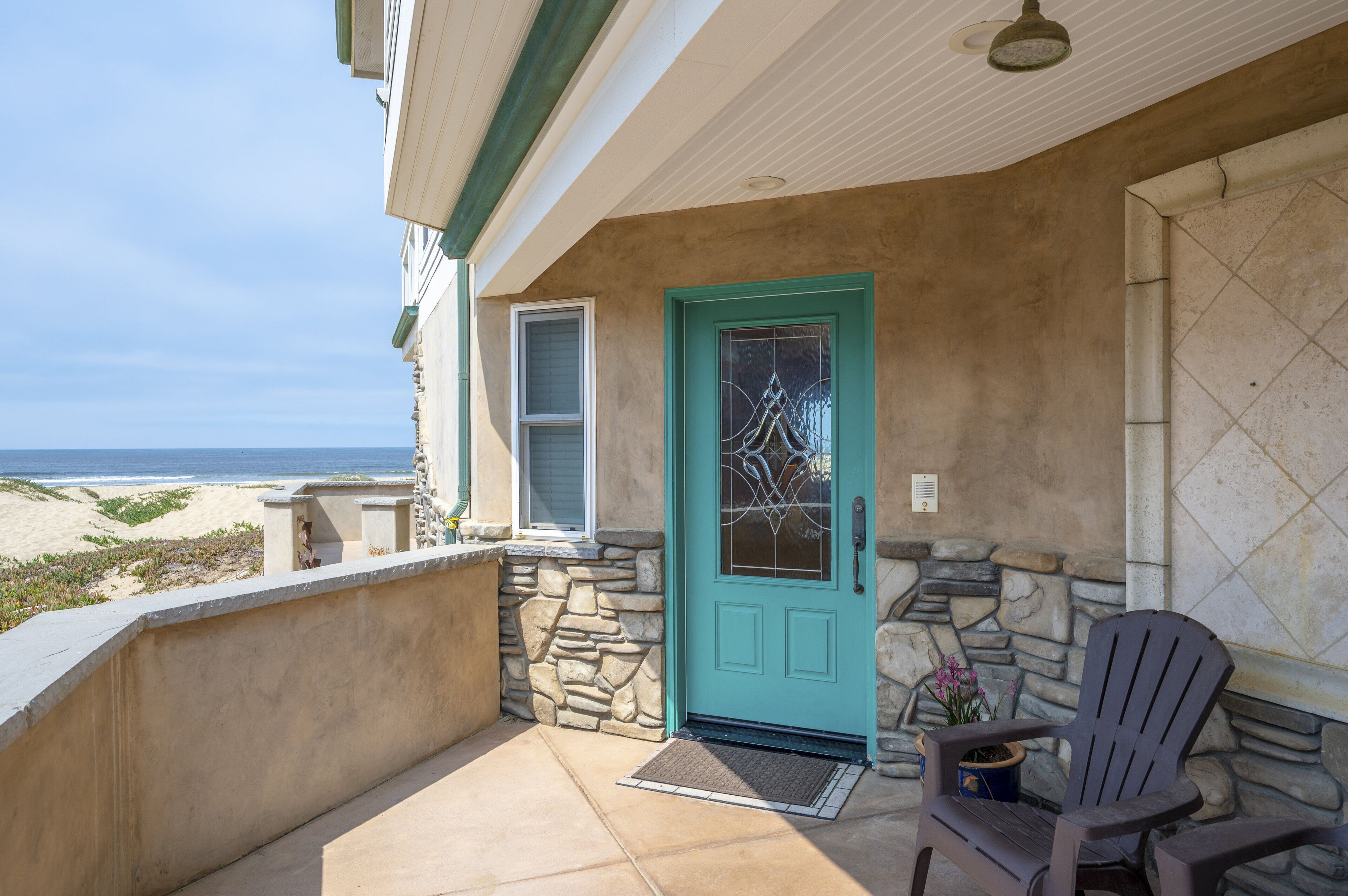 Luxury Ocean Front Beach Home - EACH BEDROOM W/PRIVATE BATHROOM