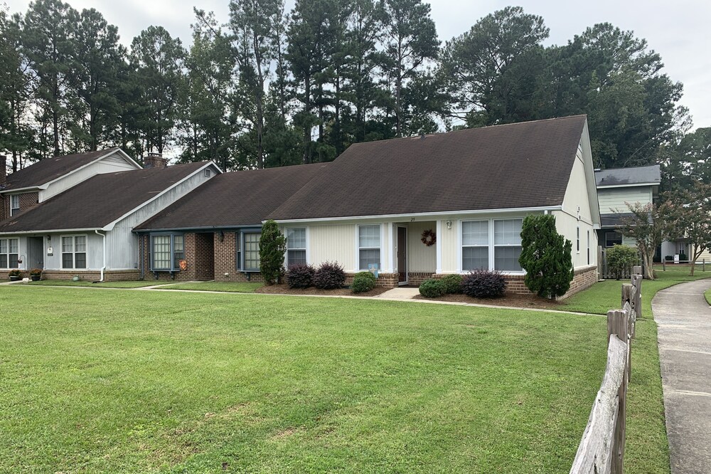 Clean, cozy and updated single story townhouse in a great location!