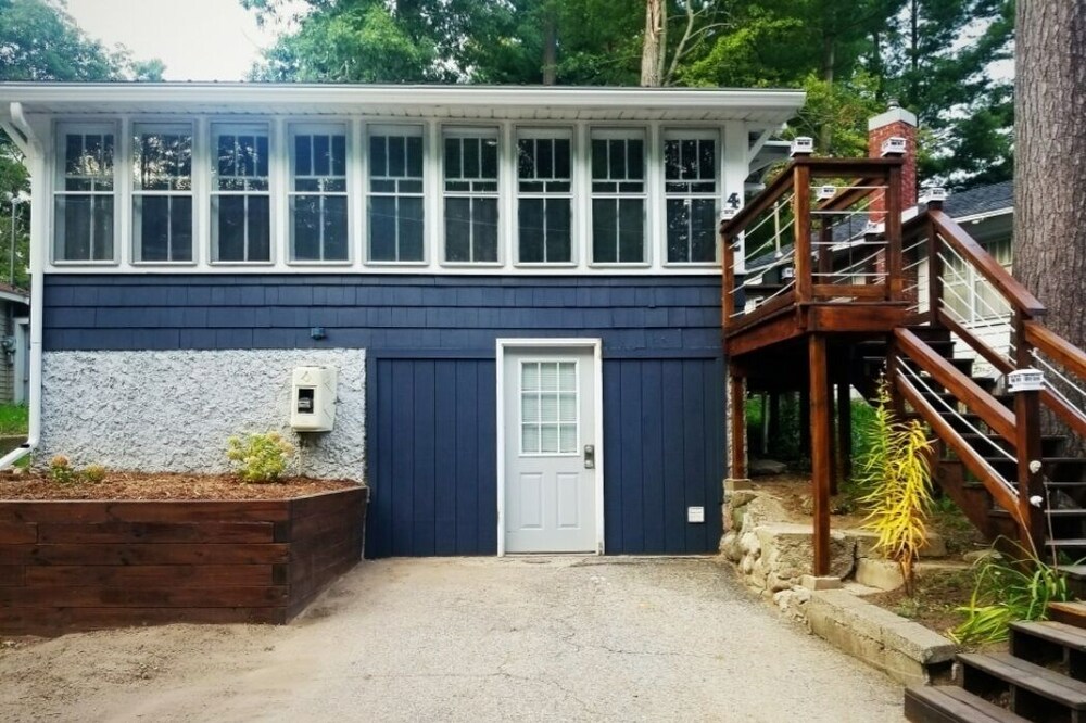 Cozy Blue Cottage With Access To All Sports Lake