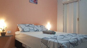 11 bedrooms, free WiFi, bed sheets