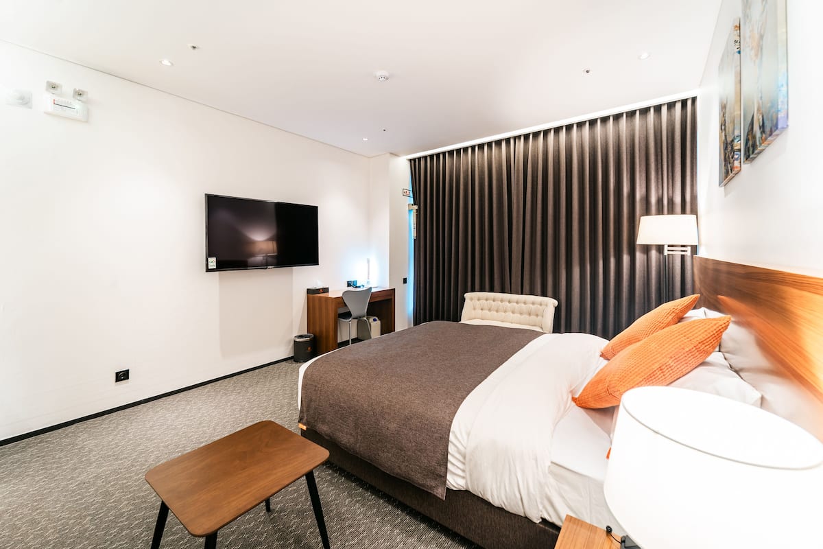 Allergitestade sängkläder, duntäcken och Tempur-Pedic-madrasser