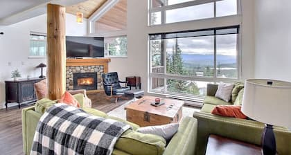 Modern, Rustic & Spacious Chalet, Views, Hot Tub