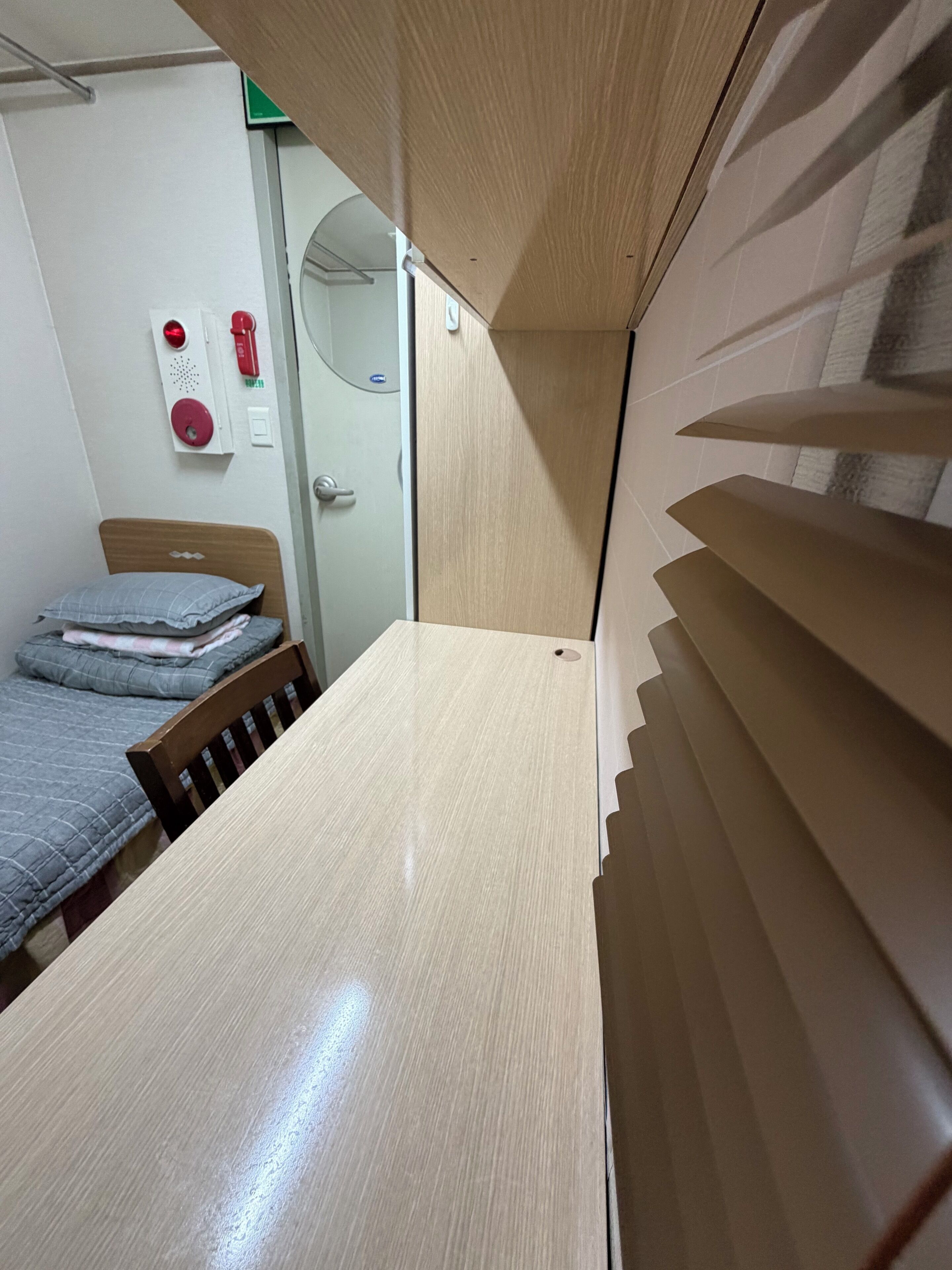 办公桌、隔音、熨斗/熨衣板、免费 WiFi