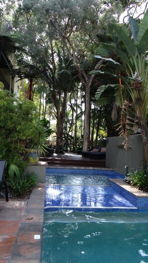 Piscine extérieure, piscine chauffée