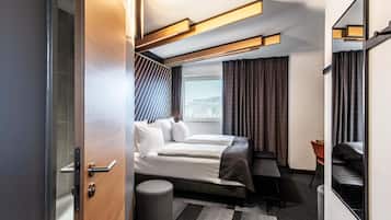 Schreibtisch, schallisolierte Zimmer, kostenloses WLAN, Bettwäsche