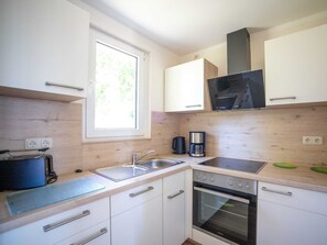 Kühlschrank, Ofen, Geschirrspüler