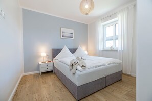 2 makuuhuonetta, vauvan matkasänky, Wi-Fi