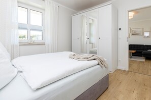 2 Schlafzimmer, Reisekinderbett, WLAN