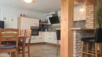 Frigorifero, forno, lavastoviglie, macchina per tè/caffè