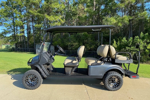 Brand New 6 Seater golf cart available for $60 a night!
