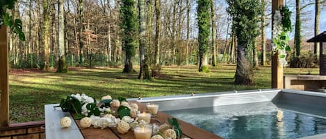 Baignoire à remous extérieure