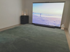 Apartament bàsic, no fumadors | Planxa i posts de planxar i wifi gratuïta
