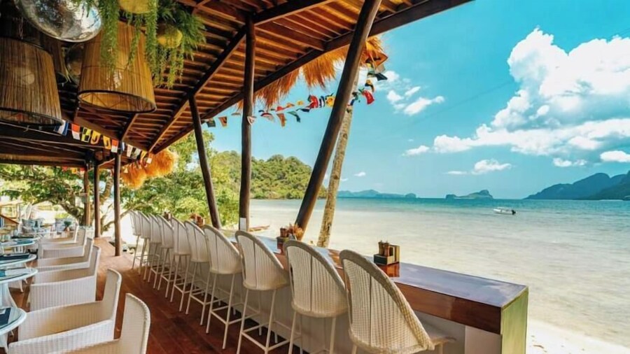 El Nido Beach Huts