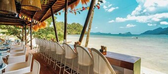 El Nido Beach Huts
