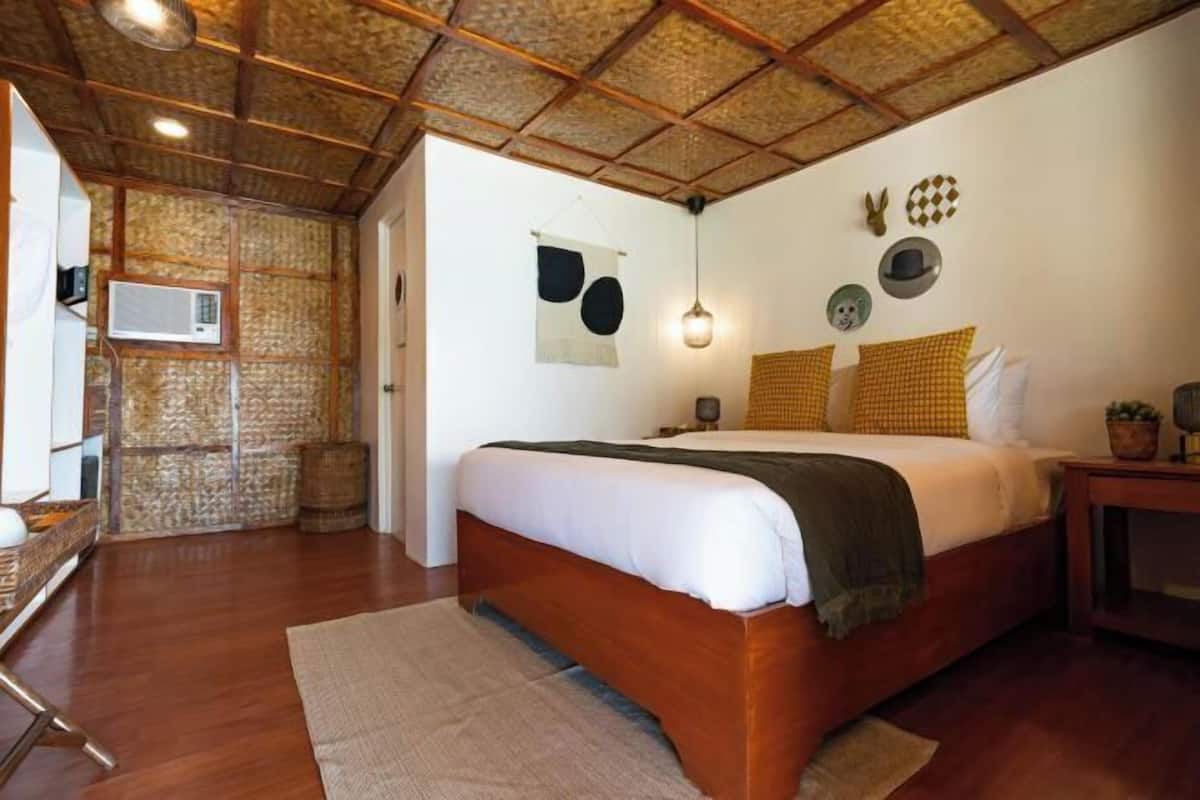 1 chambre, décoration personnalisée, ameublement personnalisé, bureau