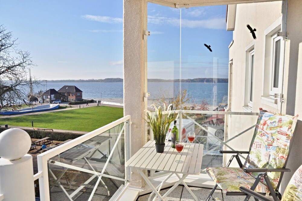 Panorama 15 - Beachfront apartment with harbor and Baltic Sea views