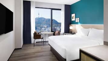 Caja de seguridad en la habitación y escritorio