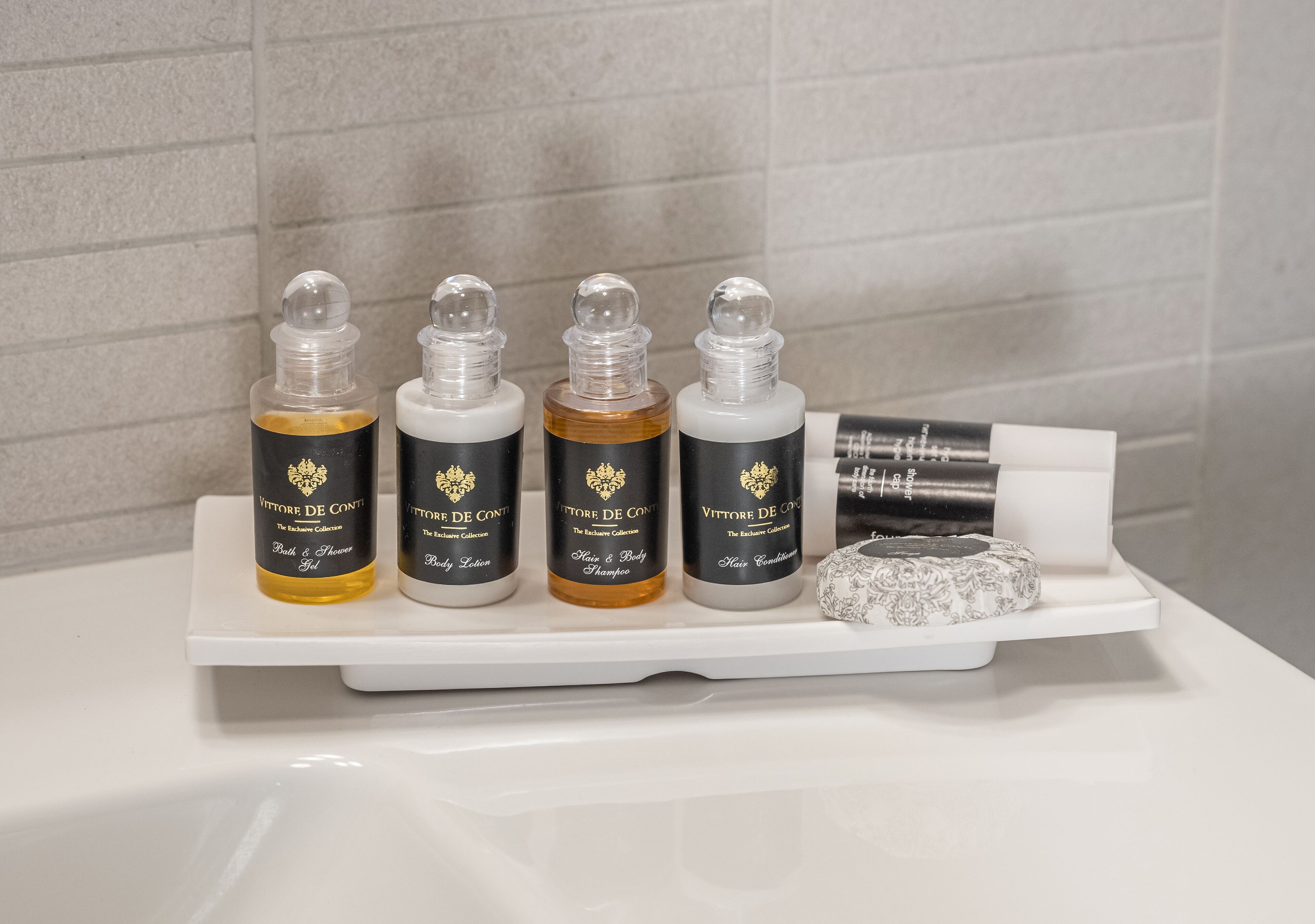 sauna, hot tub, steam room