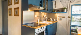 Fisherman's cottage with patio and enclosed garden , Free Wifi