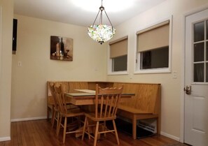 Dining - The Ideal Vacation Location in the Heart of Wine Country (Penn Yan)