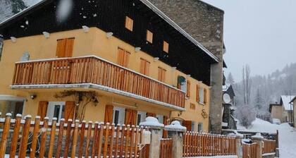gite 5 personnes AbriÚs meublé de tourisme 3 étoiles et Gßte de France 3 épis