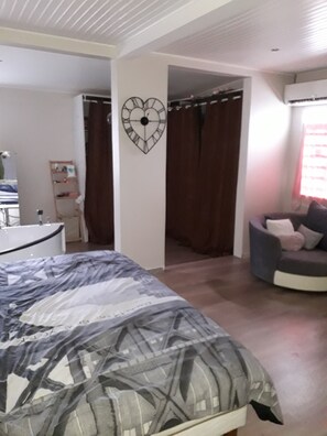 3 camere, Wi-Fi, lenzuola